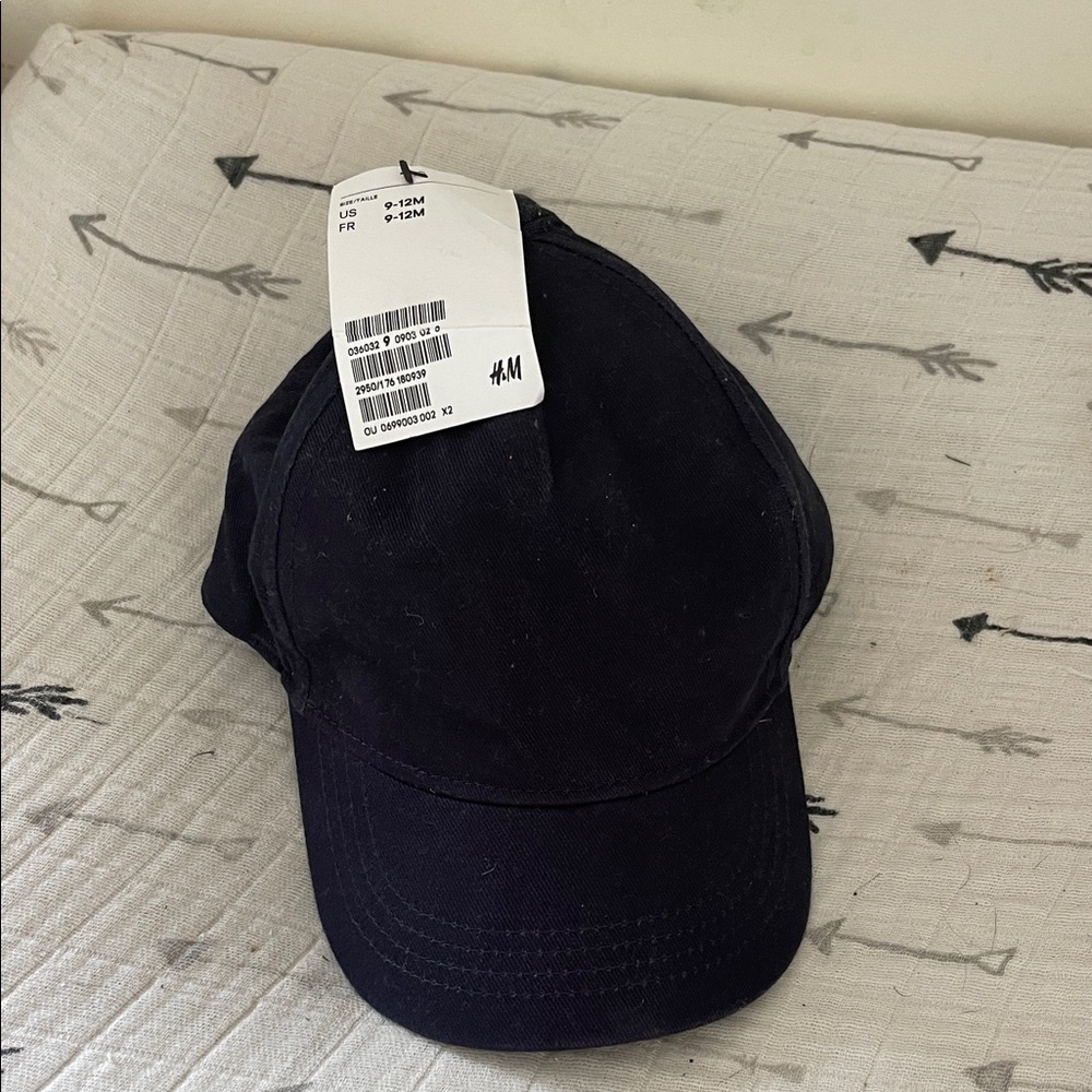 H&M baby 9-12 month old Cotton Baseball Cap with Tag